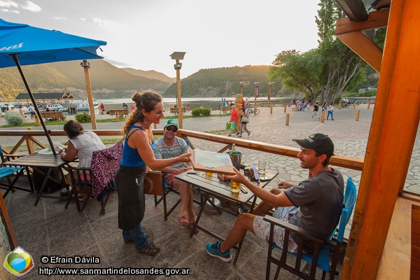 Foto Costanera Lago Lácar (Efrain Dávila)