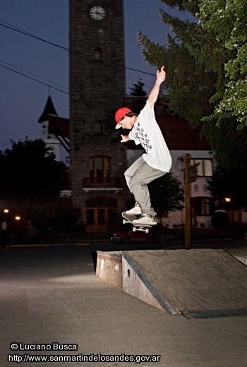 Foto Saltos nocturnos (Luciano Busca)