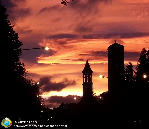 Foto Amanecer en el Centro Civico (Cristina Lazos)