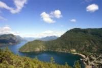 Fondo de Pantalla Lago Lácar (Santiago Gaudio)